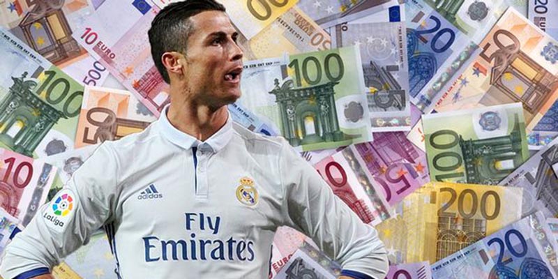 Tài Sản Ronaldo Ở Tuổi 39 Anh 7 thu về bộn tiền nhờ vào thi đấu bóng đá
